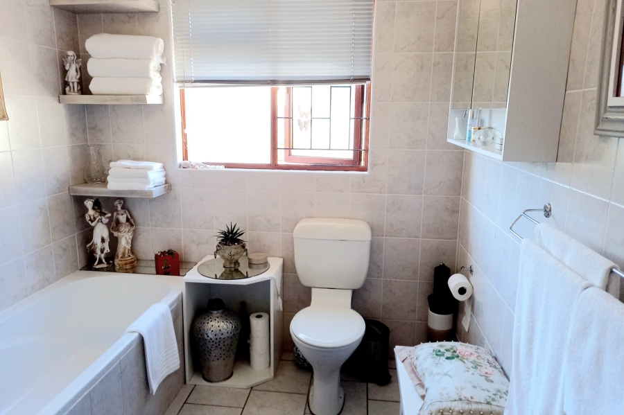 3 Bedroom Property for Sale in Vredenburg Western Cape